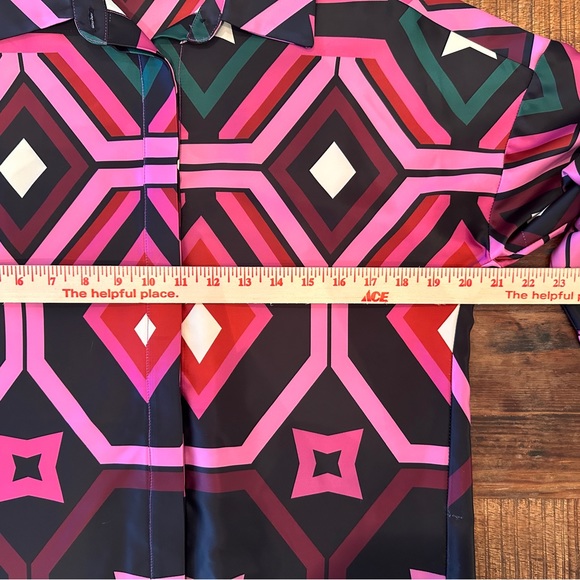 CIEBON Voluminous Button Down Geo Top - Picture 7 of 8